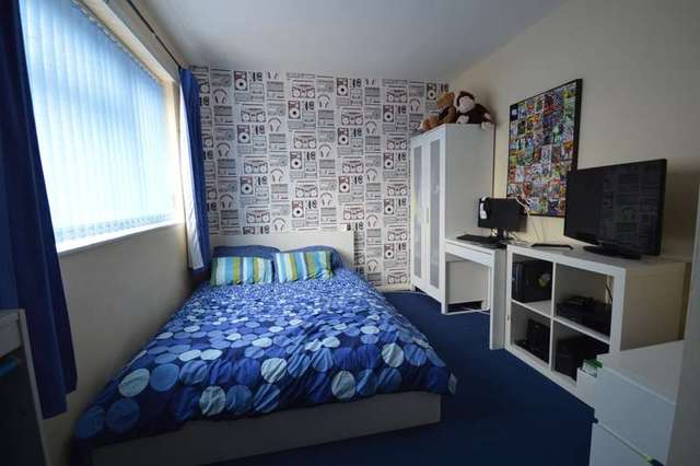  Image of 3 bedroom Semi-Detached house to rent in Cornishway Wythenshawe Manchester M22 at Wythenshawe Manchester Moss Nook, M22 0EZ