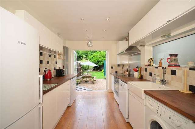  Image of 3 bedroom End of Terrace for sale in Cornwallis Road Maidstone ME16 at Maidstone Kent Maidstone, ME16 8BA