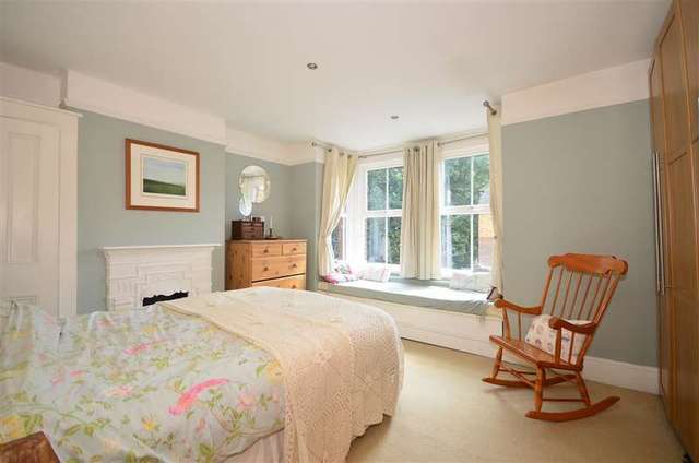 Image of 3 bedroom End of Terrace for sale in Cornwallis Road Maidstone ME16 at Maidstone Kent Maidstone, ME16 8BA