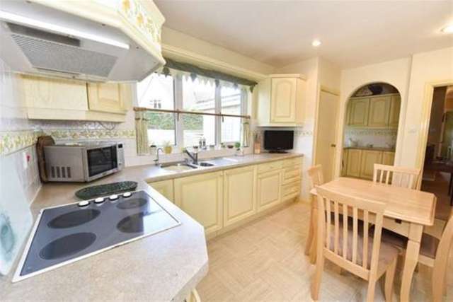  Image of 3 bedroom Detached house for sale in Corsley Heath Corsley Warminster BA12 at Warminster, BA12 7PW