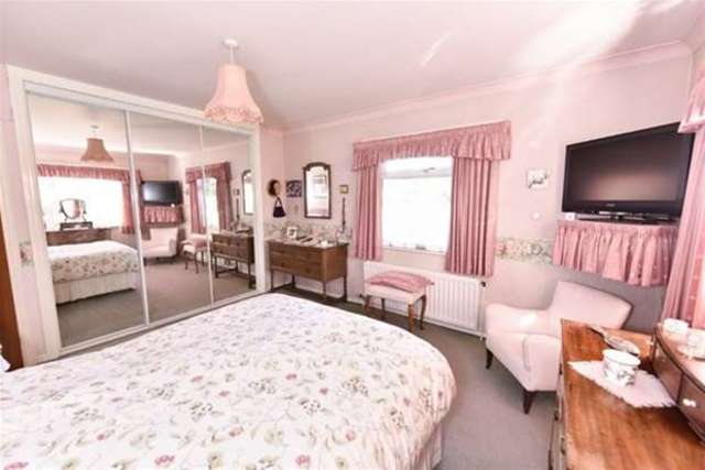  Image of 3 bedroom Detached house for sale in Corsley Heath Corsley Warminster BA12 at Warminster, BA12 7PW
