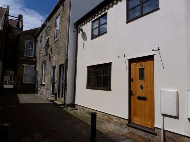 Image of 2 bedroom Terraced house to rent in Cow & Hare Passage St. Ives Huntingdon PE27 at St. Ives, PE27 5BD