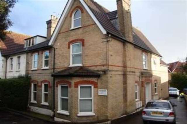  Image of 1 bedroom Flat to rent in Crescent Road Westbourne Bournemouth BH2 at Bournemouth, BH2 5SS