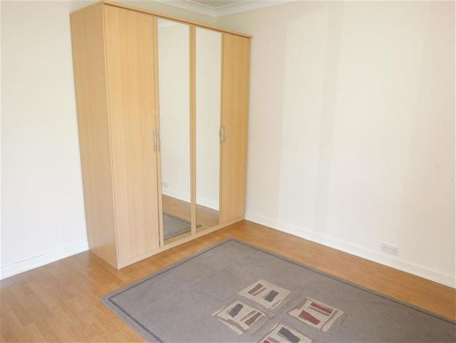  Image of 2 bedroom Detached house to rent in Crewe Terrace Edinburgh EH5 at Pilton Edinburgh Edinburgh, EH5 2LH