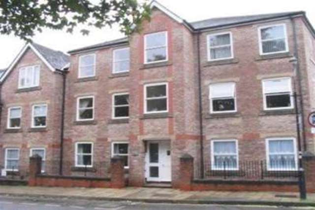  Image of 2 bedroom Flat to rent in Cromwell Road York YO1 at York, YO1 6DU