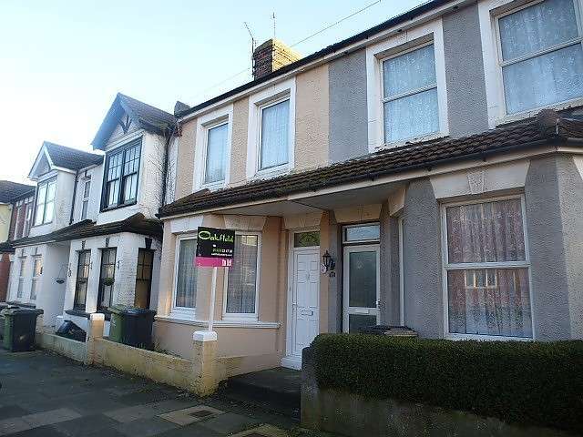  Image of 2 bedroom Detached house to rent in Cumberland Road Bexhill-on-Sea TN39 at Bexhill on sea, TN39 5BU