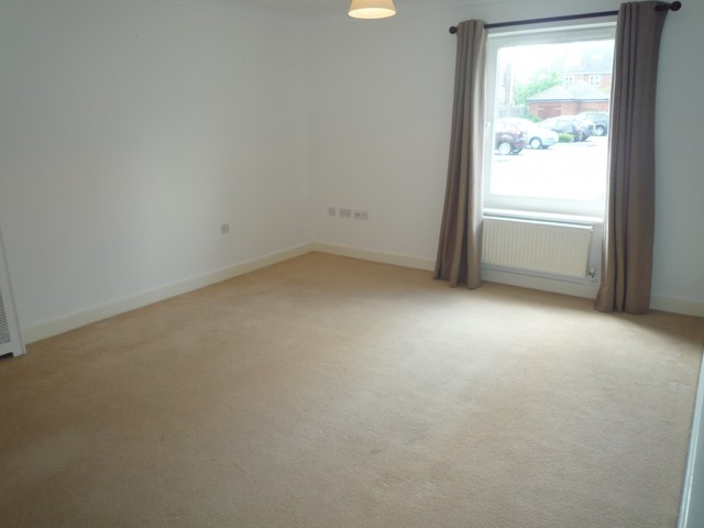  Image of 1 bedroom Flat to rent in Bakers Close St. Albans AL1 at Bakers Close  St Albans, AL1 5FH