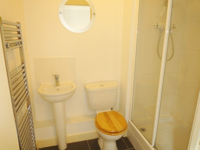  Image of 1 bedroom Flat to rent in Bakers Close St. Albans AL1 at Bakers Close  St Albans, AL1 5FH