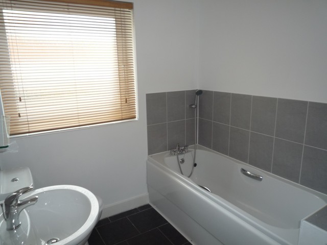  Image of 1 bedroom Flat to rent in Bakers Close St. Albans AL1 at Bakers Close  St Albans, AL1 5FH