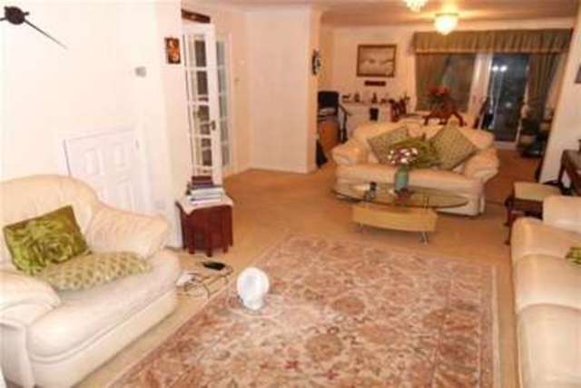  Image of 4 bedroom Detached house to rent in Daylesford Drive Newcastle upon Tyne NE3 at Newcastle upon Tyne, NE3 1TW