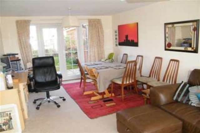  Image of 3 bedroom Detached house to rent in Deas Road South Wootton King