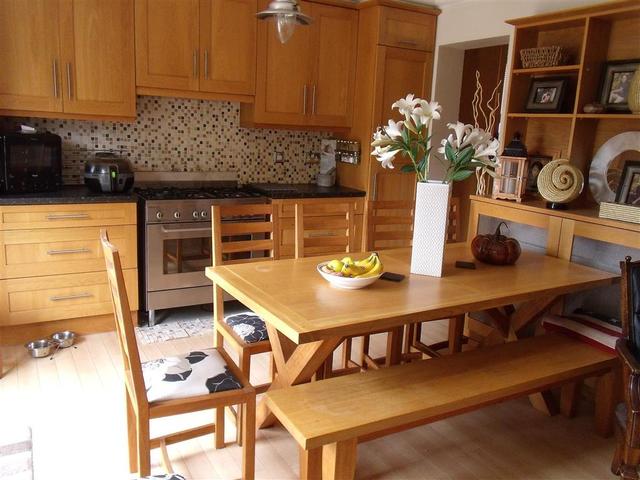  Image of 2 bedroom Detached house for sale in Deirdre Avenue Wickford SS12 at Wickford Essex Wickford, SS12 0AX