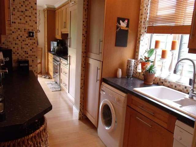  Image of 2 bedroom Detached house for sale in Deirdre Avenue Wickford SS12 at Wickford Essex Wickford, SS12 0AX