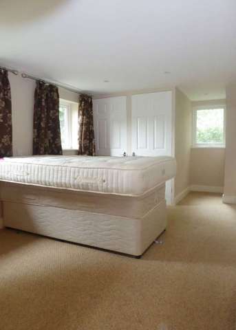  Image of 1 bedroom Apartment to rent in Denstead Lane Chartham Hatch Canterbury CT4 at Denstead Lane  Chartham Hatch, CT4 7NJ