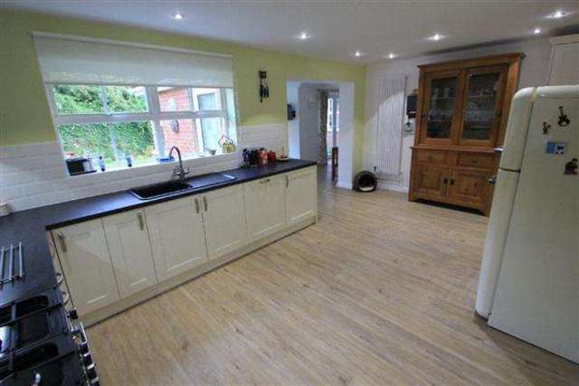  Image of 5 bedroom Detached house for sale in Dobbs Drift Kesgrave Ipswich IP5 at Martlesham Heath, IP5 2QG