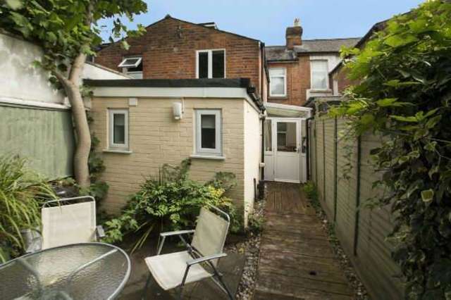  Image of 4 bedroom Terraced house for sale in Donnington Gardens Reading RG1 at Donnington Gardens  Reading, RG1 5LZ