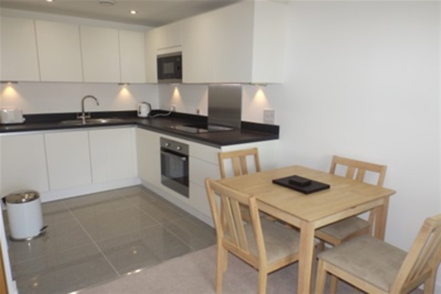  Image of 1 bedroom Flat to rent in Ferry Court Cardiff CF11 at Cardiff, CF11 0AW