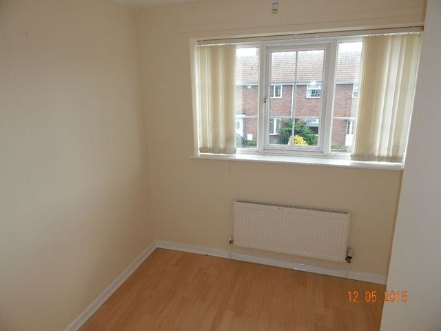  Image of 3 bedroom Terraced house to rent in Dr Anderson Avenue Stainforth Doncaster DN7 at Dr Anderson Avenue  Doncaster, DN7 5EJ