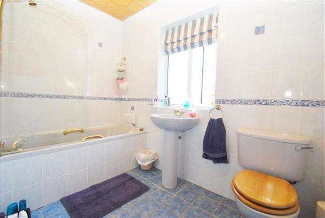 Image of 3 bedroom Semi-Detached house for sale in Drummond Road Skegness PE25 at Skegness, PE25 3DD
