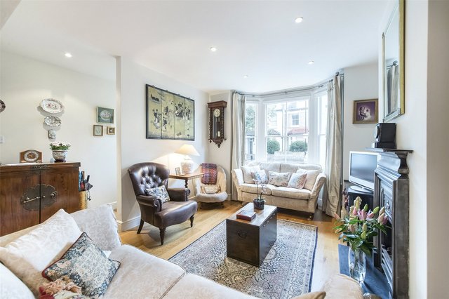 Image of 3 bedroom Terraced house for sale in Duke Road London W4 at London  Chiswick, W4 2DE