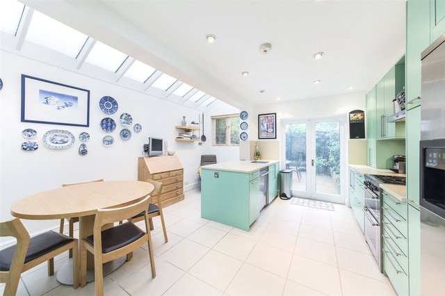 Image of 3 bedroom Terraced house for sale in Duke Road London W4 at London  Chiswick, W4 2DE