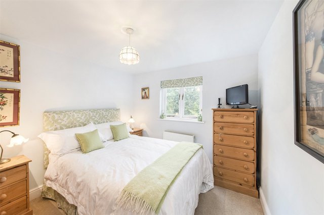  Image of 3 bedroom Terraced house for sale in Duke Road London W4 at London  Chiswick, W4 2DE
