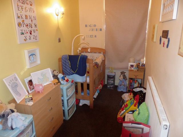  Image of 3 bedroom Terraced house for sale in Duke Street Shaw Oldham OL2 at Duke Street Shaw Oldham, OL2 8PA