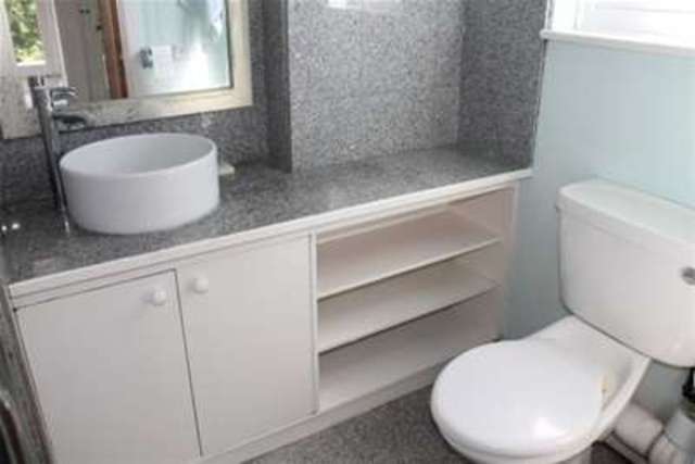  Image of 4 bedroom Detached house to rent in Dutch Gardens Kingston upon Thames KT2 at Kingston upon Thames, KT2 7TT