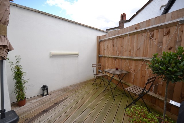  Image of 3 bedroom Property to rent in East End Road London N2 at East Finchley, N2 0SP