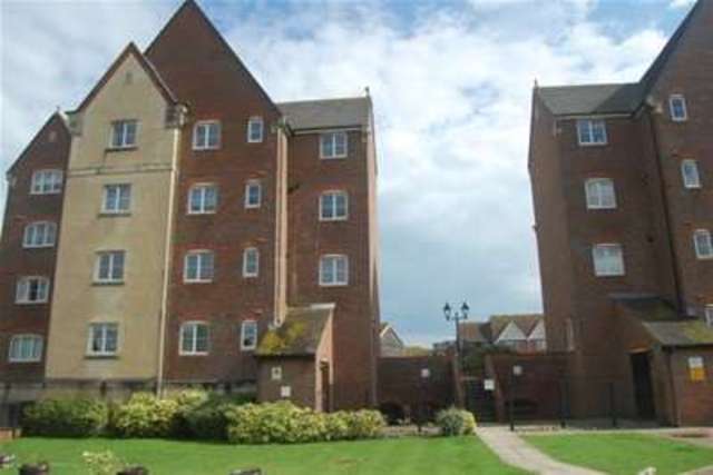  Image of 2 bedroom Property to rent in Daytona Quay Eastbourne BN23 at Eastbourne, BN23 5BN
