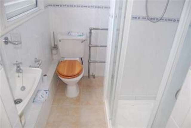  Image of 2 bedroom Property to rent in Buxton Road Eastbourne BN20 at Eastbourne, BN20 7LF