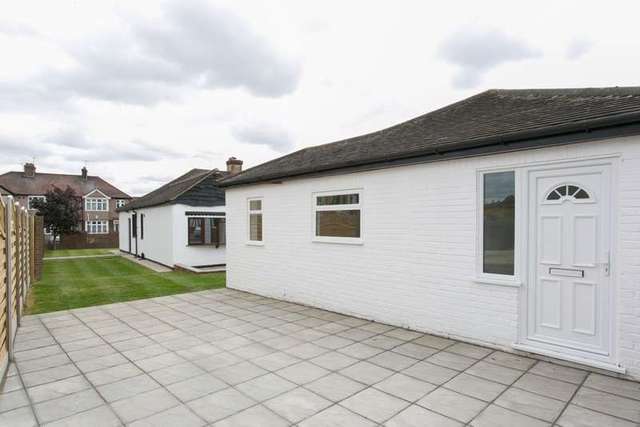  Image of 3 bedroom Bungalow for sale in Eastwood Drive Rainham RM13 at Eastwood Drive  Essex, RM13 9HH