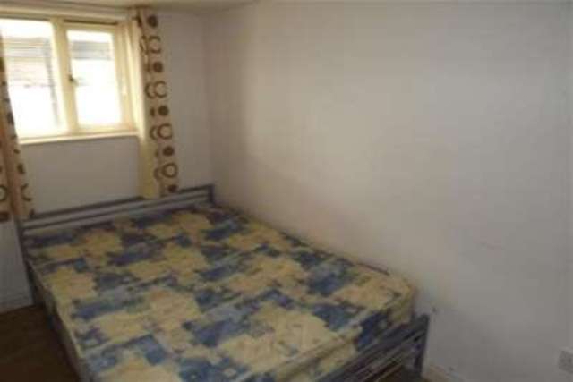  Image of 2 bedroom Flat to rent in Ecclesall Road Sheffield S11 at Sheffield, S11 8PR