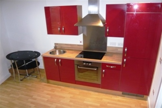  Image of 1 bedroom Flat to rent in Cross Green Lane Leeds LS9 at Leeds, LS9 8FG
