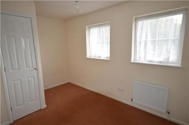  Image of 2 bedroom Terraced house to rent in Eindhoven Close Carshalton SM5 at Surrey, SM5 2FD