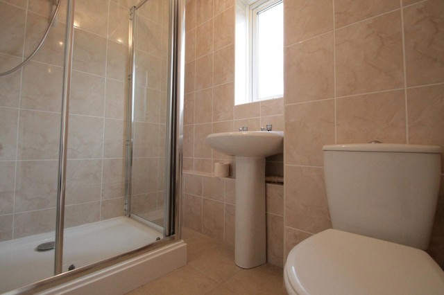  Image of 1 bedroom Flat to rent in Eleonora Terrace Lind Road Sutton SM1 at Lind Road  Sutton, SM1 4PU
