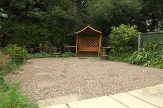  Image of 2 bedroom Semi-Detached house to rent in Ellwood Crescent Nottingham NG8 at Nottingham, NG8 1GD