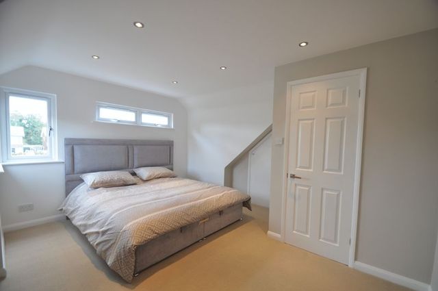  Image of 4 bedroom Detached house for sale in Elms Road Fleet GU51 at Elms Road  Fleet, GU51 3EQ