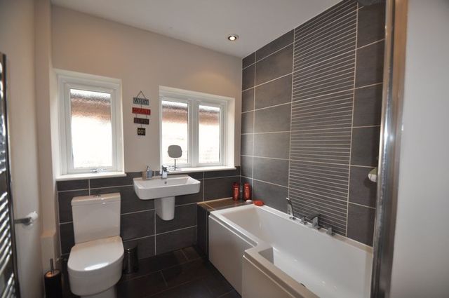  Image of 4 bedroom Detached house for sale in Elms Road Fleet GU51 at Elms Road  Fleet, GU51 3EQ