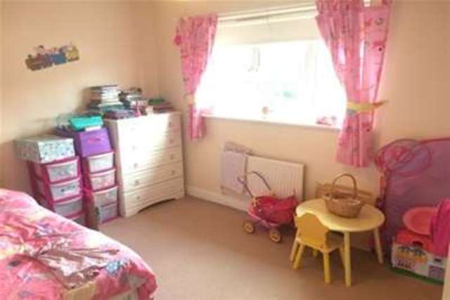  Image of 3 bedroom Mews to rent in Emery Close Altrincham WA14 at Altrincham, WA14 1NJ