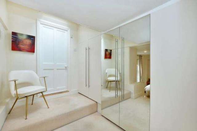  Image of 5 bedroom Detached house for sale in Emperors Gate London SW7 at London  Cromwell Road, SW7 4JA