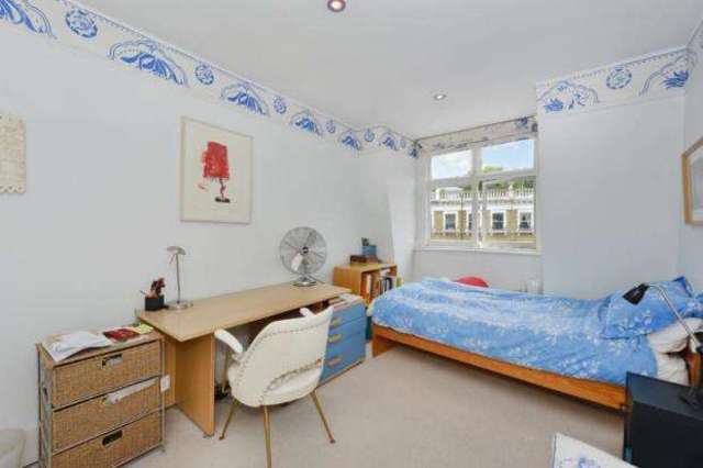  Image of 5 bedroom Detached house for sale in Emperors Gate London SW7 at London  Cromwell Road, SW7 4JA