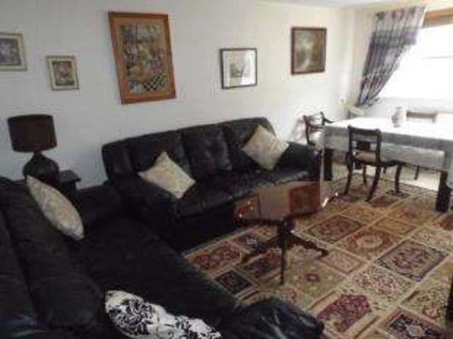  Image of 1 bedroom Flat for sale in Fairview Court Linksway London NW4 at Linksway London Holders Hill, NW4 1JS