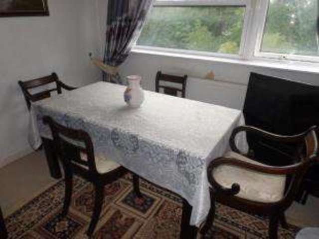  Image of 1 bedroom Flat for sale in Fairview Court Linksway London NW4 at Linksway London Holders Hill, NW4 1JS