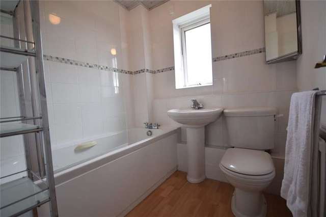  Image of 3 bedroom Semi-Detached house to rent in Faygate Way Lower Earley Reading RG6 at Lower Earley Reading Shinfield, RG6 4DA