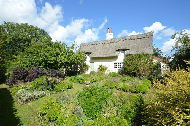  Image of 4 bedroom Cottage for sale in Fen Road Blo Norton Diss IP22 at Fen Road Blo Norton Diss, IP22 2JH