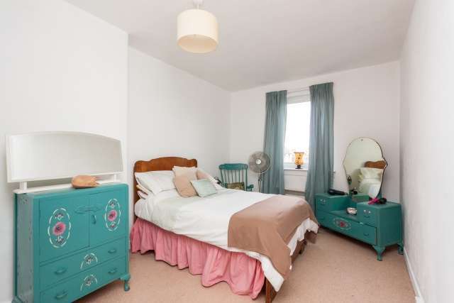  Image of 3 bedroom Flat for sale in Ferry Road Place Edinburgh EH4 at Edinburgh, EH4 4AX