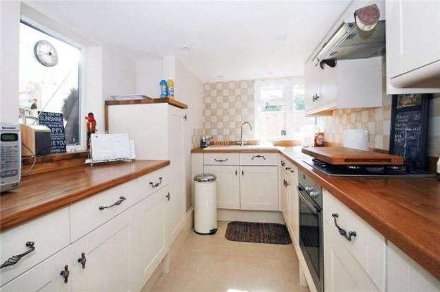  Image of 2 bedroom End of Terrace to rent in Field Place Littlehampton BN17 at Littlehampton Littlehampton, BN17 6ET