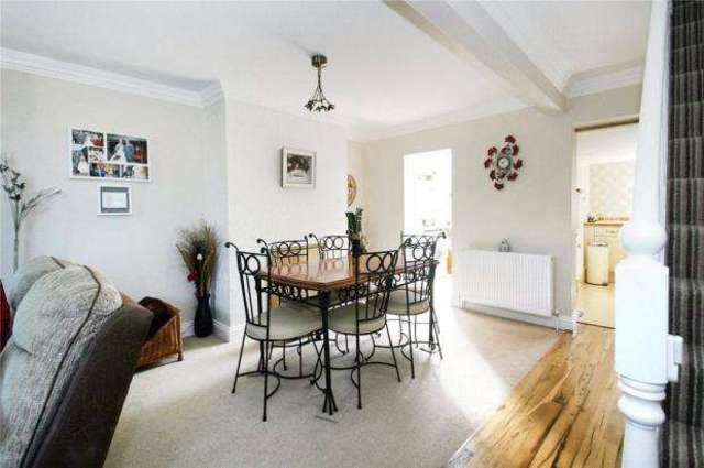  Image of 2 bedroom End of Terrace to rent in Field Place Littlehampton BN17 at Littlehampton Littlehampton, BN17 6ET