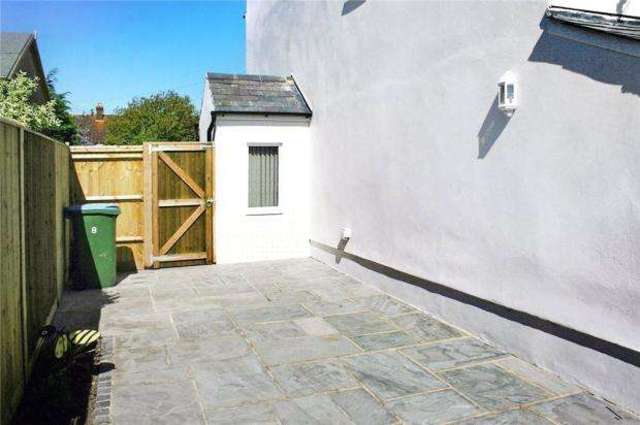  Image of 2 bedroom End of Terrace to rent in Field Place Littlehampton BN17 at Littlehampton Littlehampton, BN17 6ET